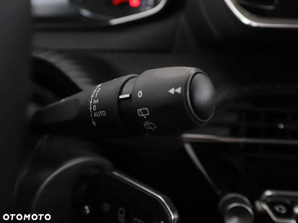 Peugeot 2008 Benzin 100 Allure - 34