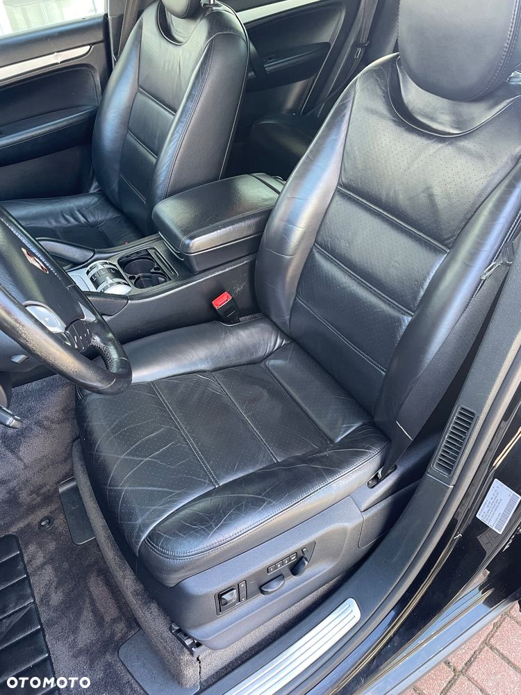 Porsche Cayenne Turbo - 12