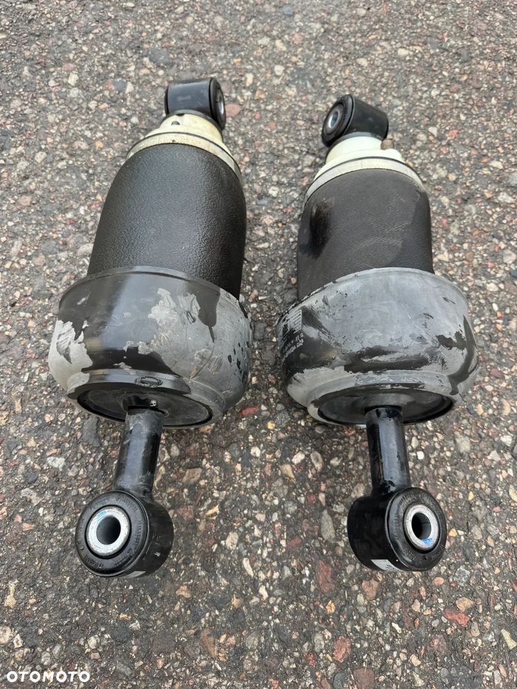 Poduszka Zawieszenia Kabiny Przód Ford F-Max Trucks Cargo - 3