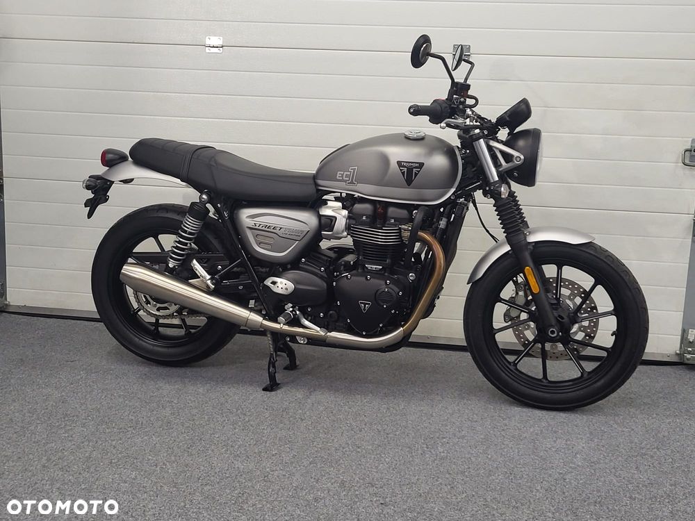Triumph Street Twin - 4