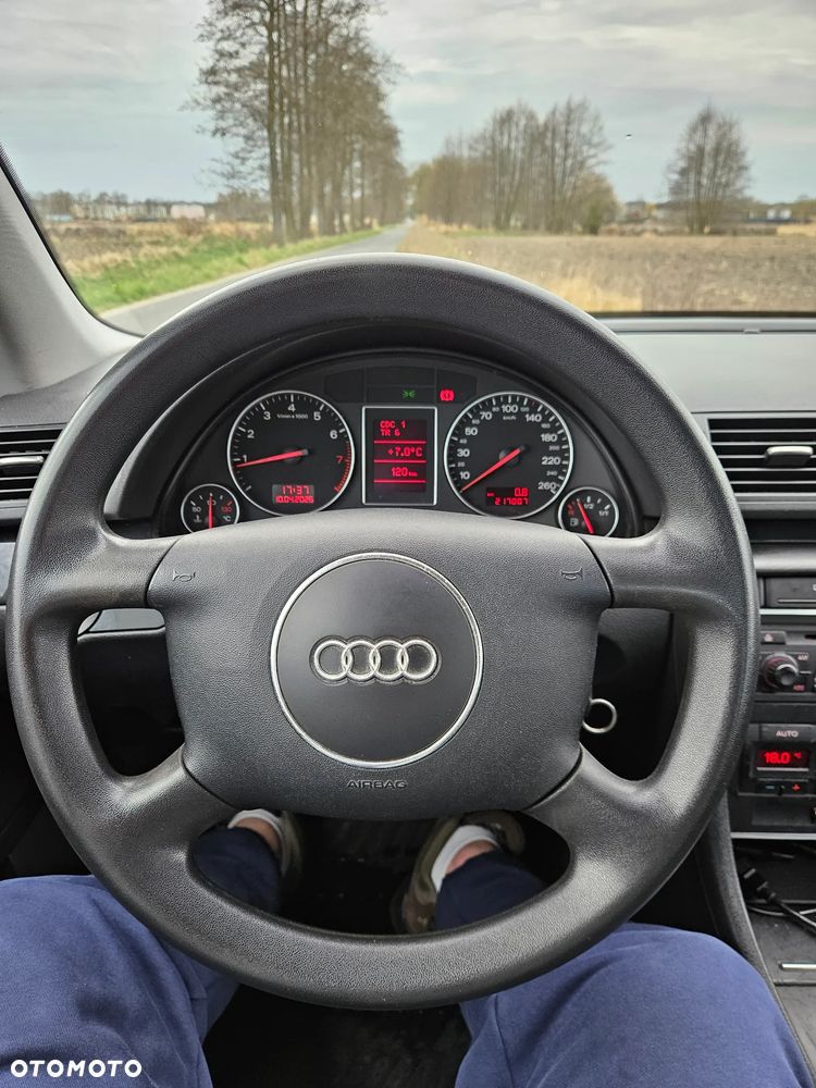 Audi A4 Limousine 2 - 24