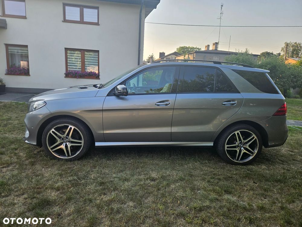 Mercedes-Benz GLE - 9