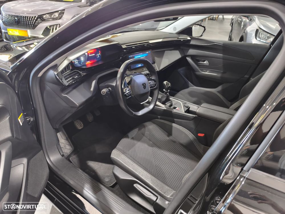 Peugeot 308 1.2 PureTech Allure - 8