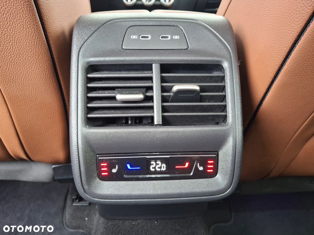 Skoda Superb 2.0 TSI L&K DSG - 35