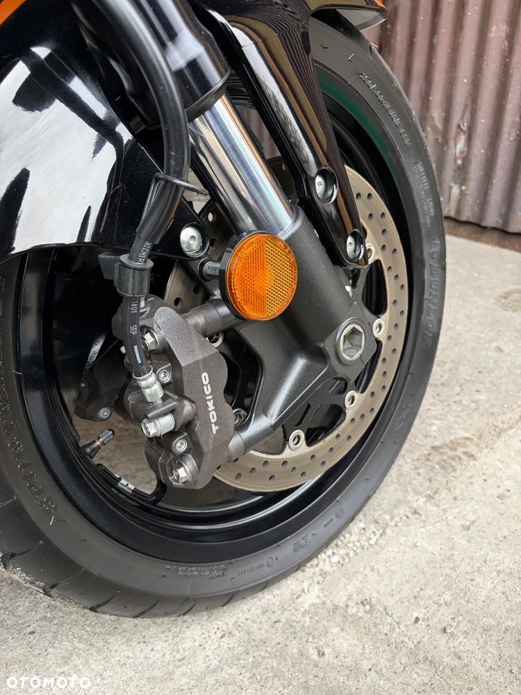 Suzuki Intruder - 27