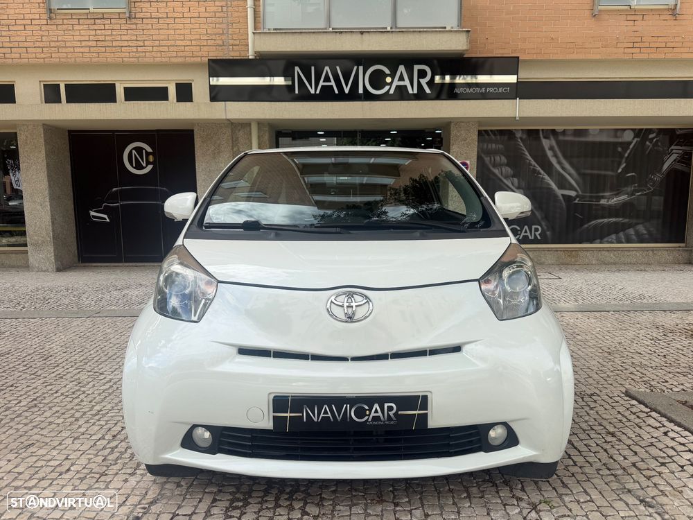 Toyota iQ 1.0 VVT-i Essential+AC - 1