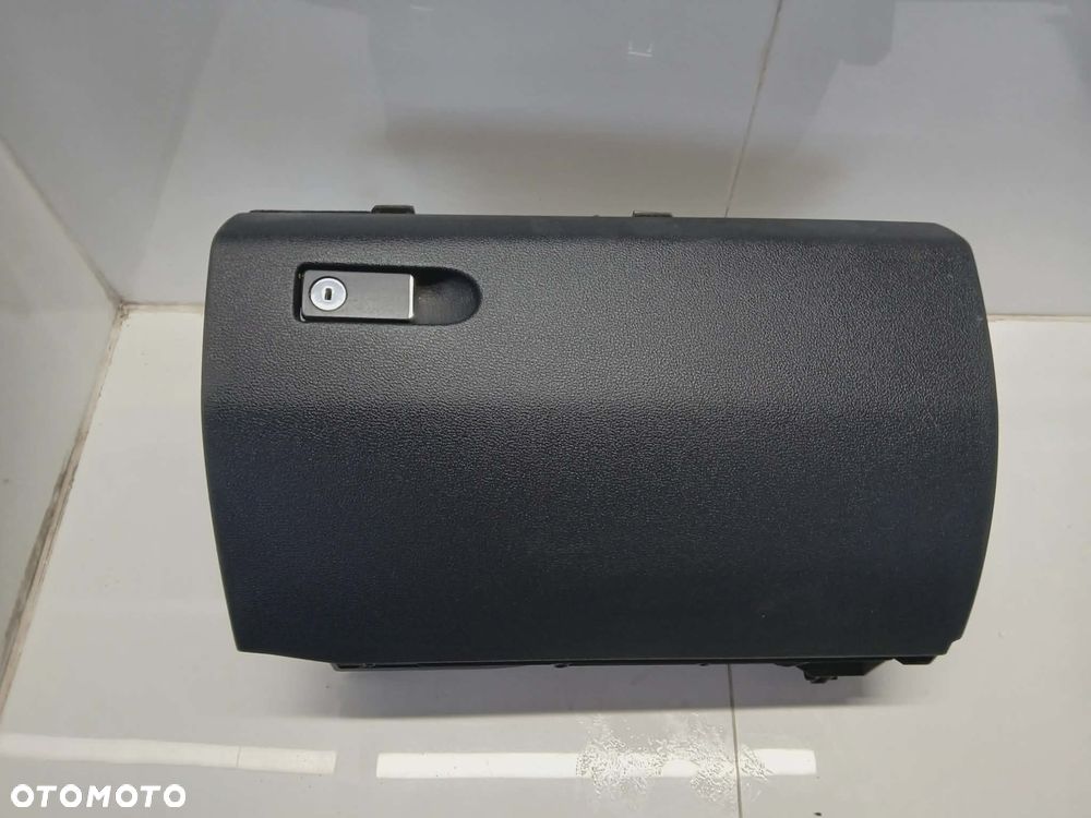 SCHOWEK PASAŻERA PRAWY MERCEDES W212 A2126802491 - 1