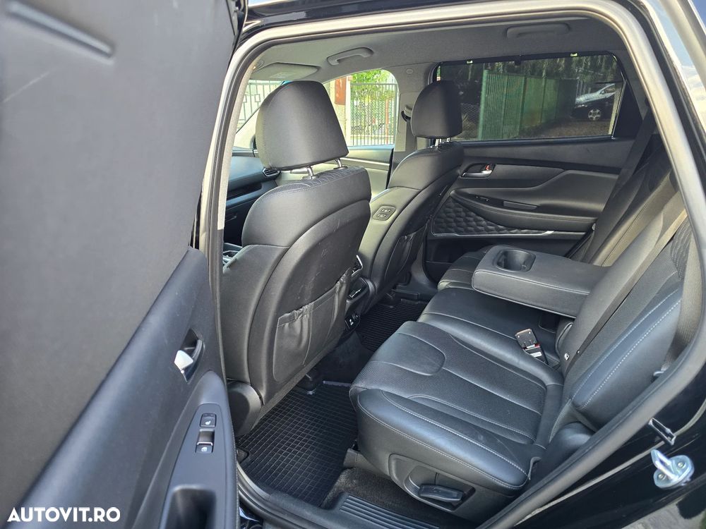 Hyundai Santa Fe 2.2 CRDi 4WD 8AT Luxury - 16