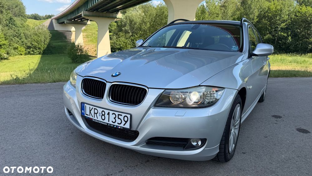 BMW Seria 3 320d xDrive - 22