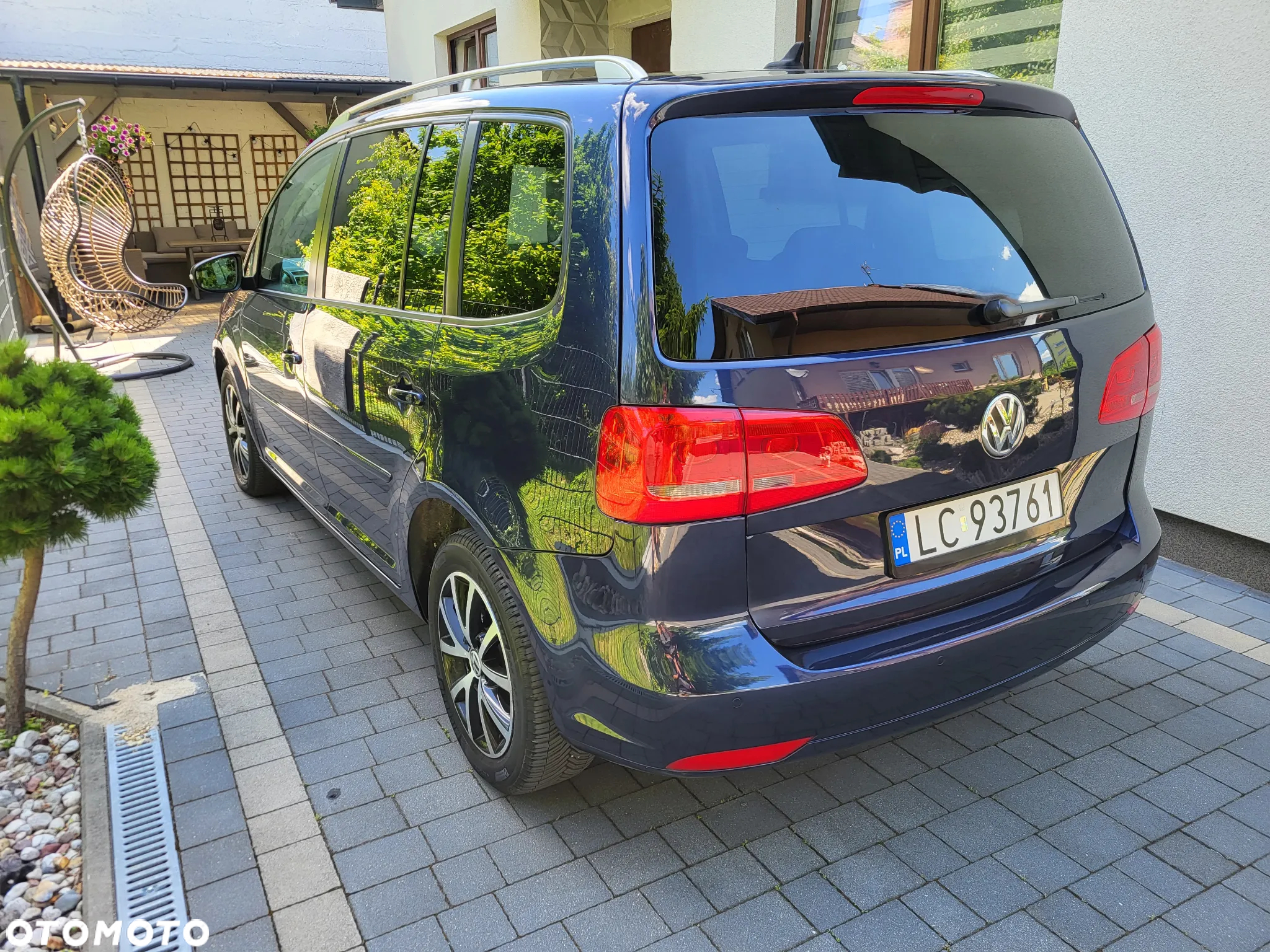 Volkswagen Touran 2.0 TDI DPF DSG Trendline - 3