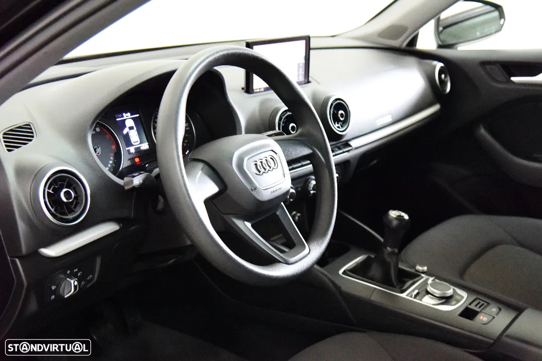 Audi A3 Sportback 30 TFSI - 11