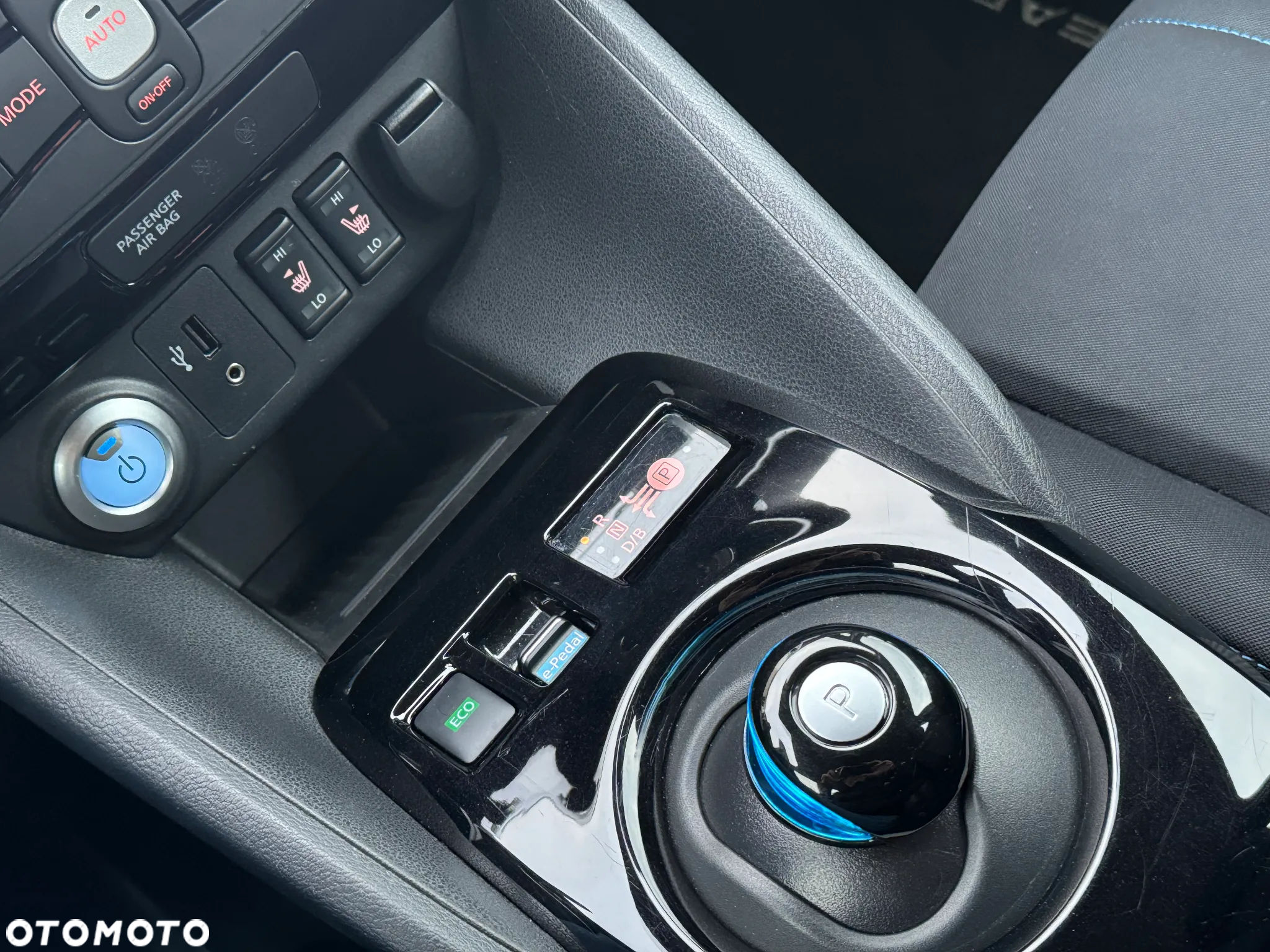 Nissan Leaf 40 kWh N-Connecta - 19