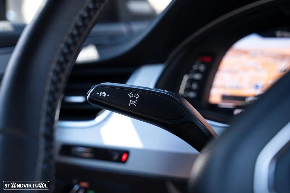 Audi SQ7 4.0 TDI V8 quattro Tiptronic 7L — fotografia 43