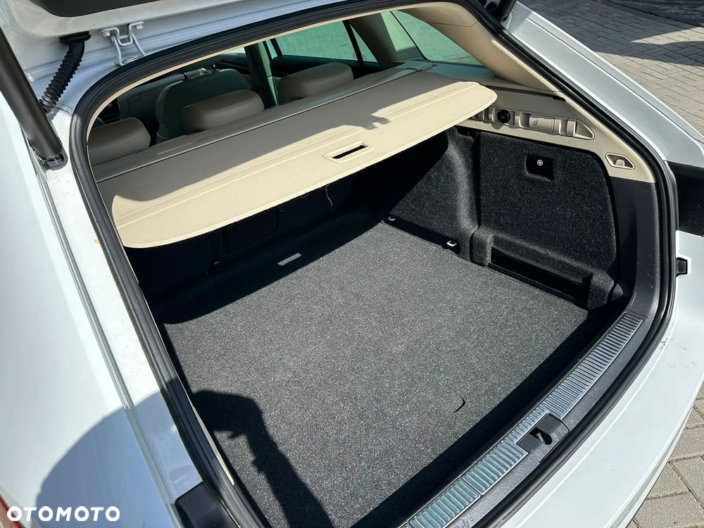 Skoda Superb 2.0 TDI 4x4 L&K DSG - 13