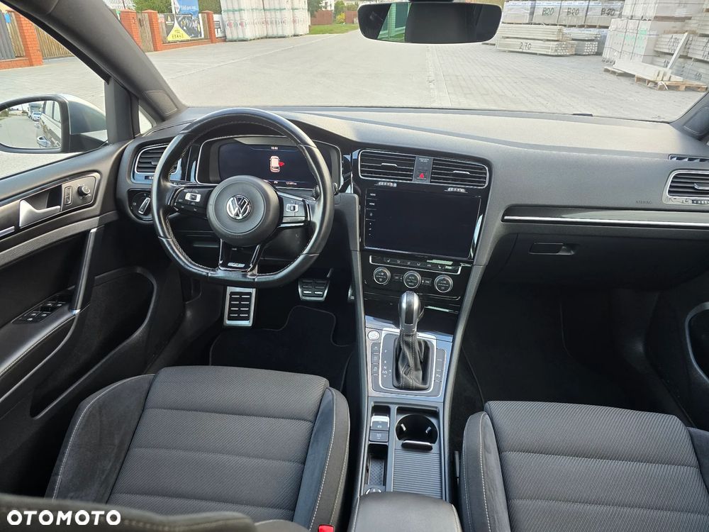 Volkswagen Golf R 4Motion (BlueMotion Technology) DSG - 24