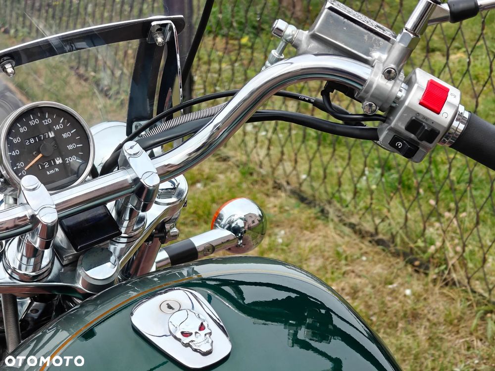 Suzuki Intruder - 21