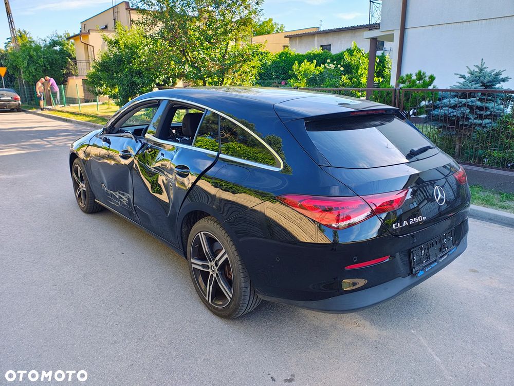 Mercedes-Benz CLA - 6