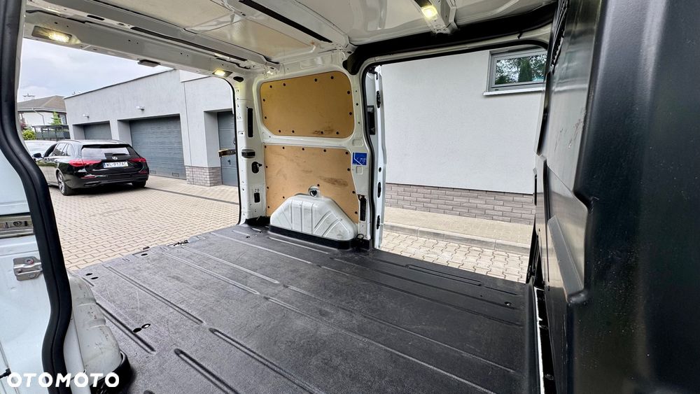 Ford Transit Custom L2H2 średni  xenon kamera idealny 2.0 TDCI blaszak krótki L1H2 VAT FV faktura 23% 3 miejsca / osobowy blaszak podwójne drzwi z obu stron - 22