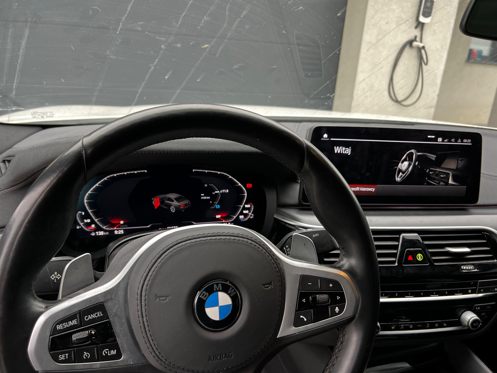 BMW Seria 5 M550i xDrive - 10