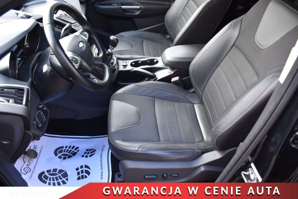 Ford Kuga 2.0 TDCi 2x4 Titanium - 13