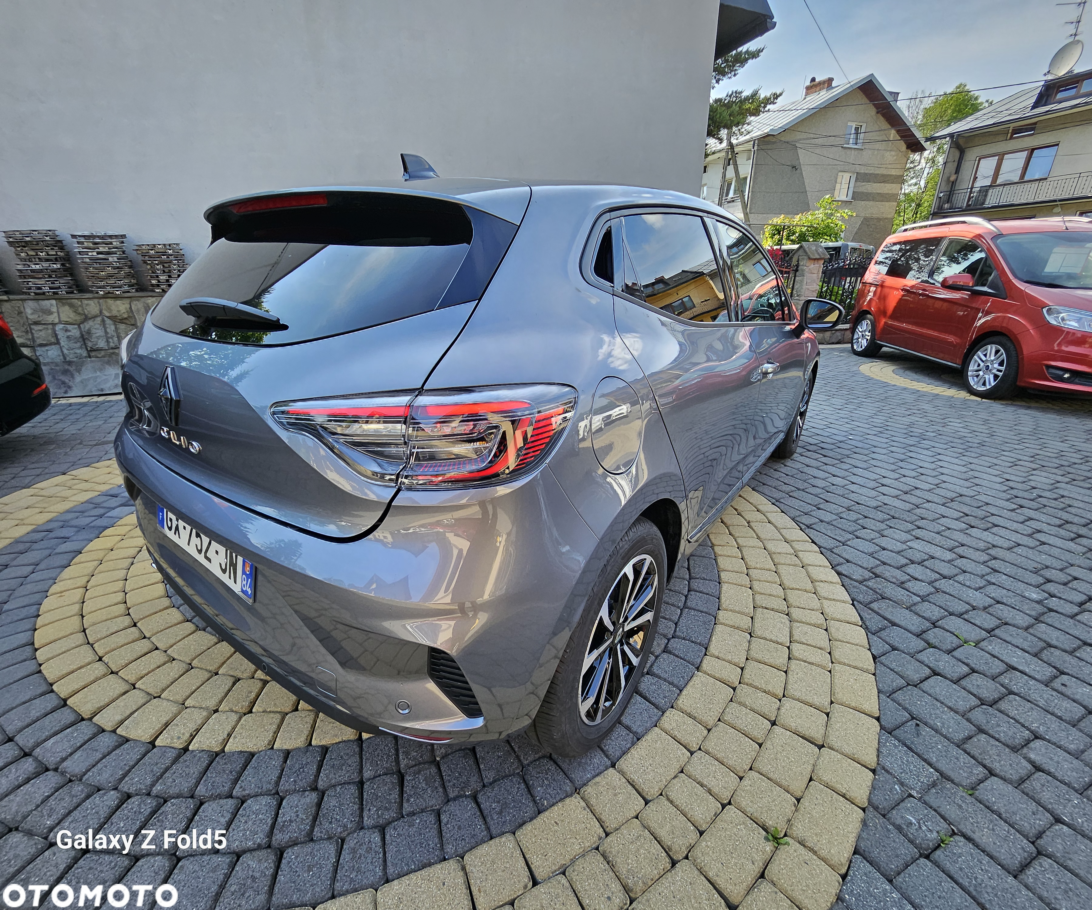 Renault Clio 1.0 TCe Evolution - 10