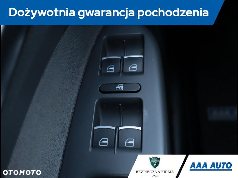 Volkswagen Touran - 21