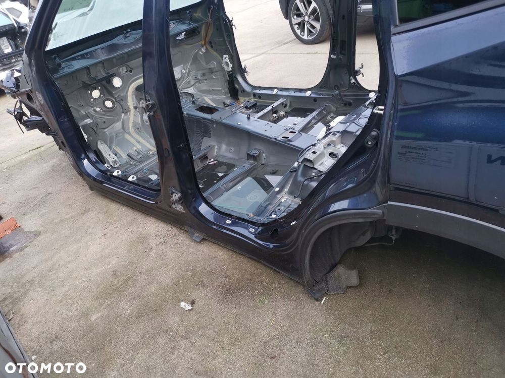 SUBARU FORESTER V 18 CWIARTKA PRZEDNIA PRZOD PRAWA USA SPORT - 13