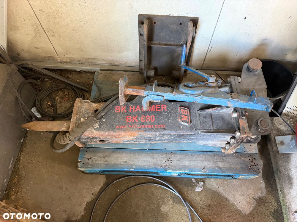 Case 695 - 12