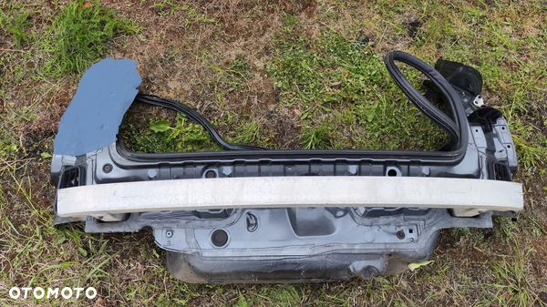PAS TYLNY WZMOCNIENIE BELKA DUPA TYŁ LZ7S AUDI A6 C6 LIFT KOMBI AVANT