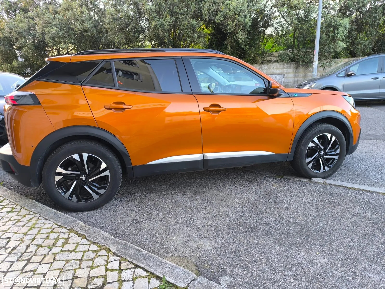 Peugeot e-2008 50 kWh Allure Pack - 6