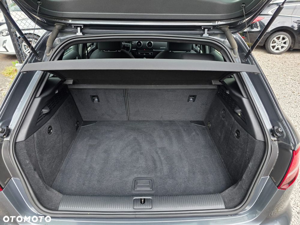 Audi A3 Sportback 1.5 TFSI cylinder on demand S tronic - 24