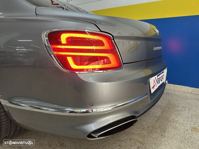 Bentley Flying Spur W12 - 38