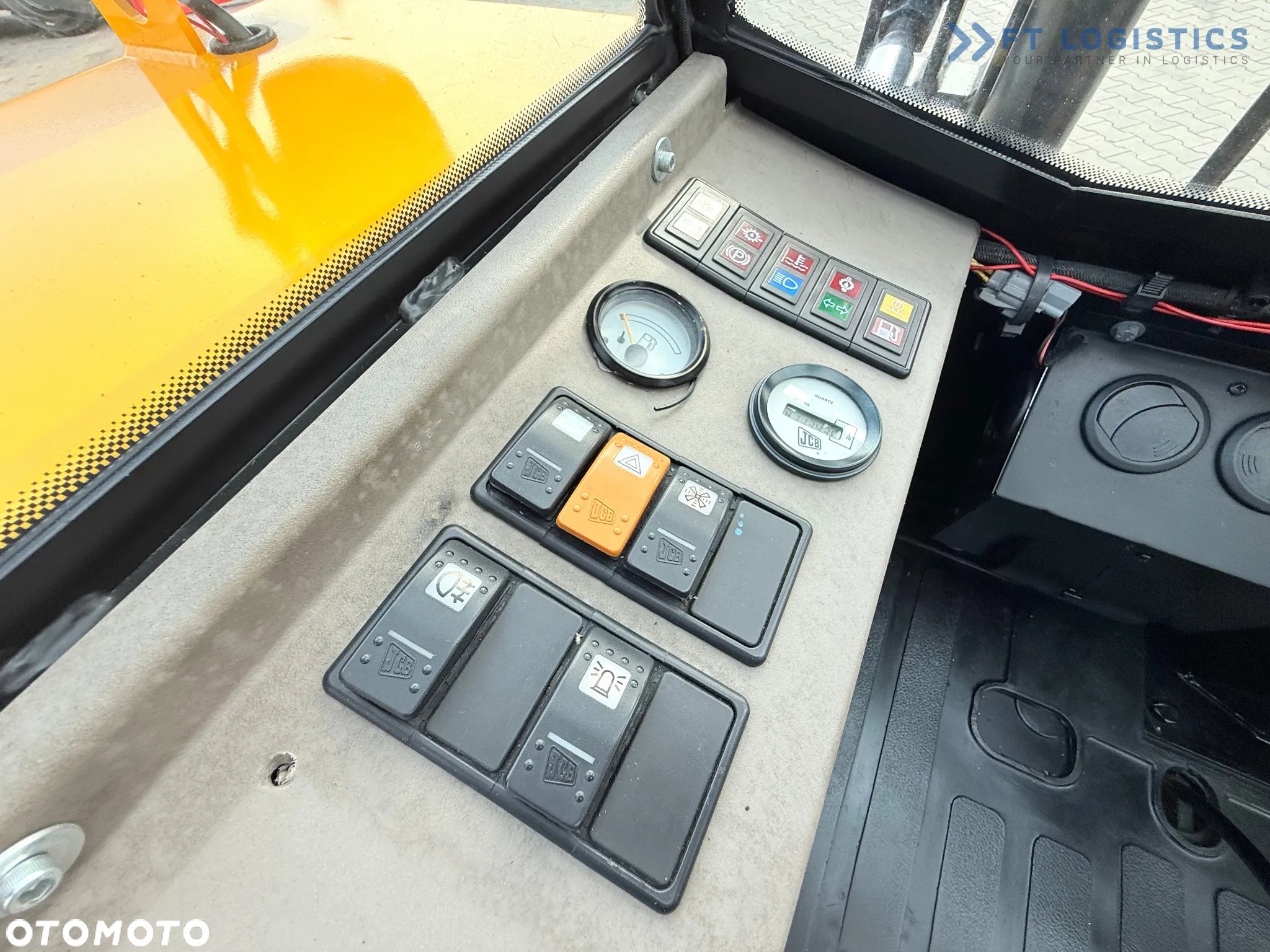 JCB 940 / DIESEL / TRIPLEX 4500MM / POZYCJONER / PRZESÓW WIDEŁ / 4T / NOWE OPONY / JAK NOWY - 38