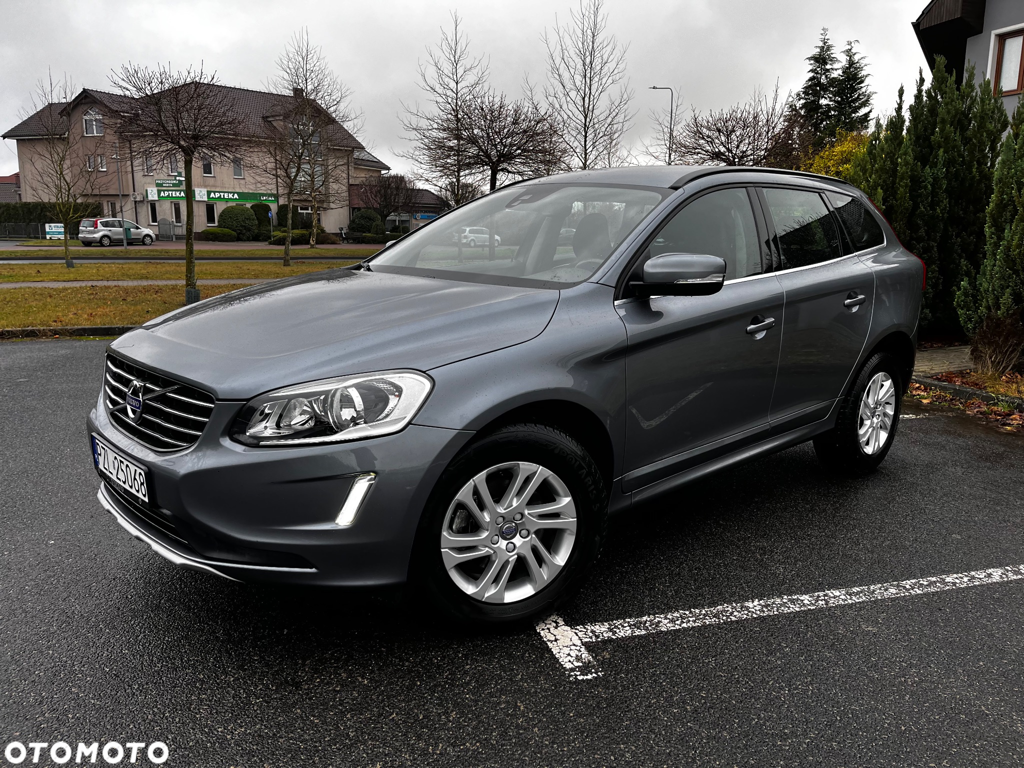 Volvo XC 60 D3 Drive-E Momentum - 3