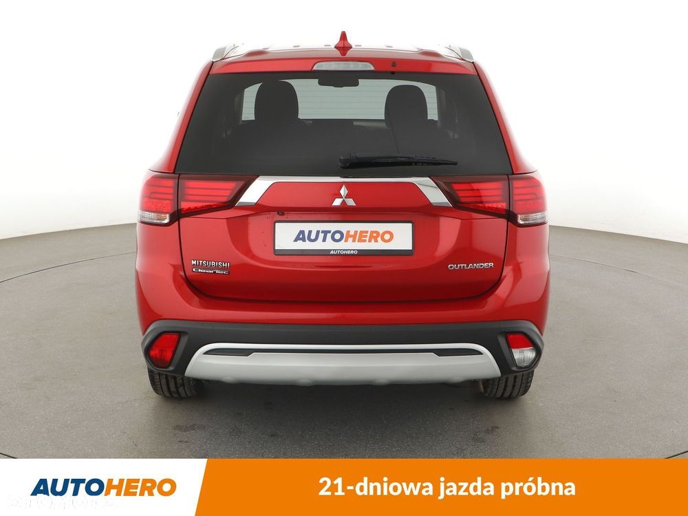 Mitsubishi Outlander - 5