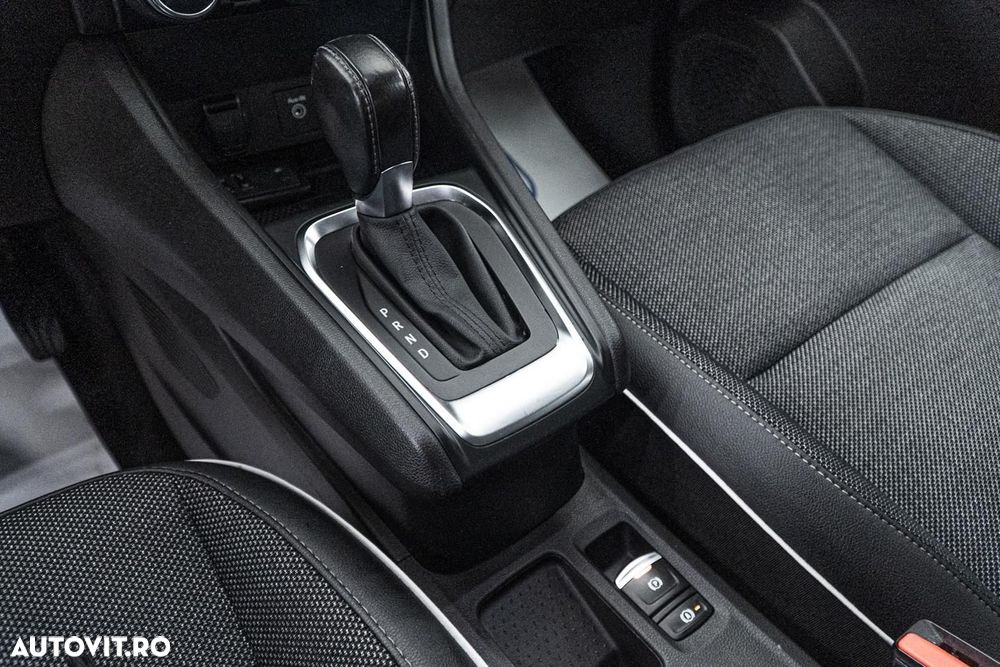 Renault Captur TCe Mild Hybrid 140 EDC GPF TECHNO - 30