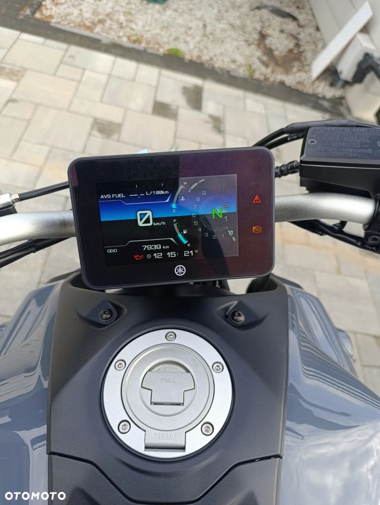 Yamaha MT - 16