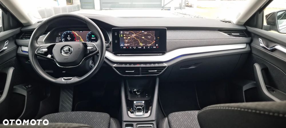 Skoda Octavia 2.0 TDI DSG Style - 25