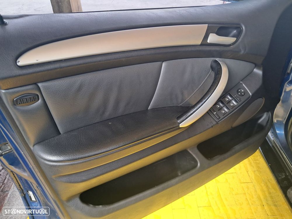 BMW X5 4.4 - 4