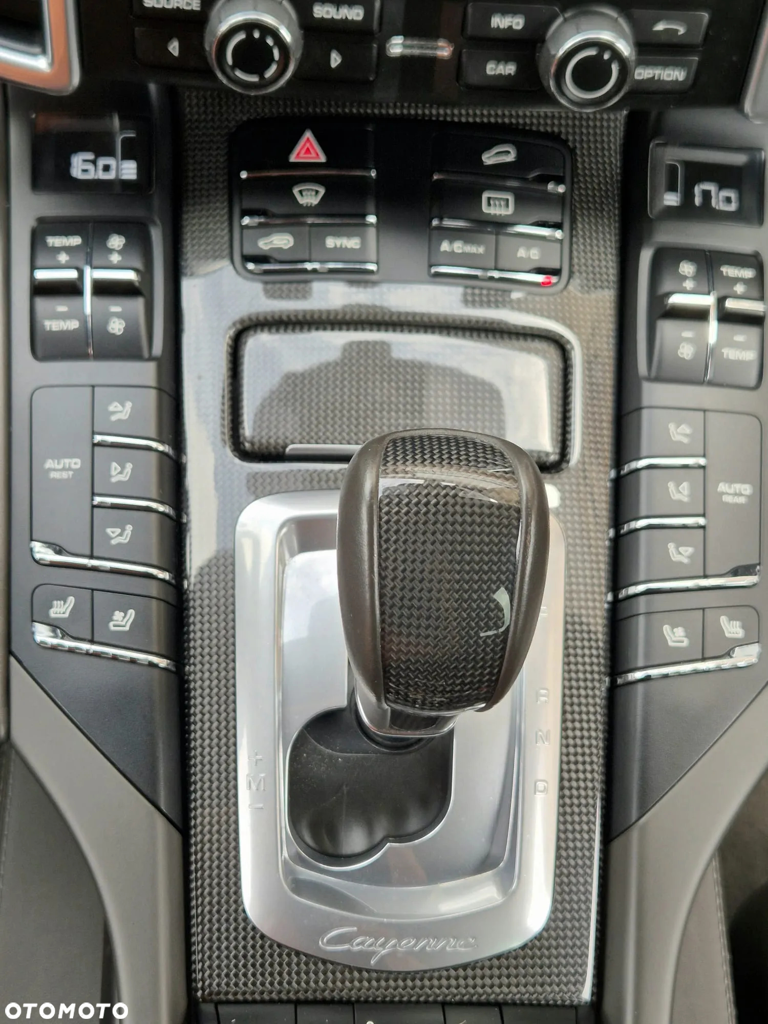 Porsche Cayenne Turbo - 36