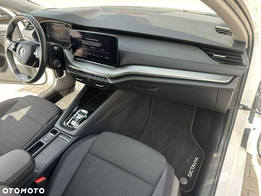 Skoda Octavia 2.0 TDI Ambition DSG - 15