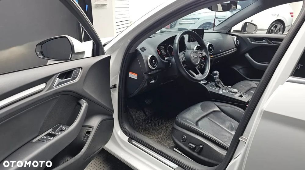 Audi A3 Limousine 2.0 TFSI quattro S tronic design - 4