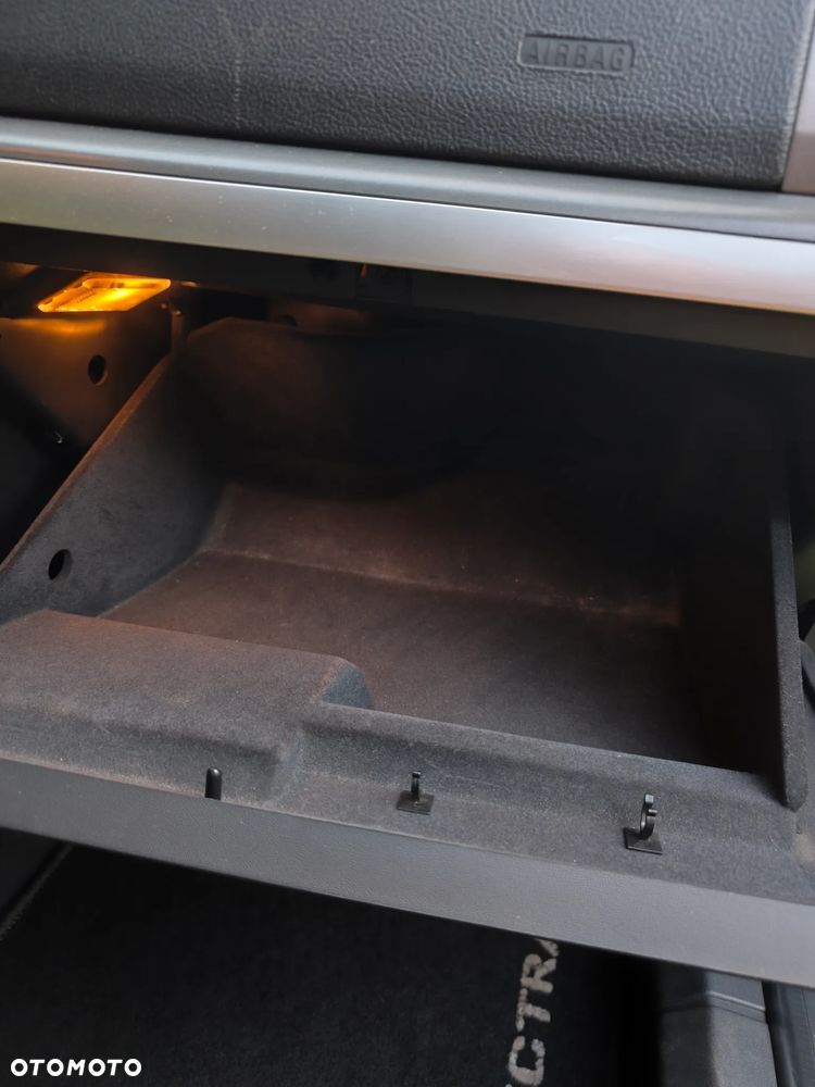 Opel Vectra 1.9 CDTI Cosmo - 19