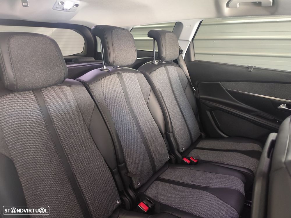 Peugeot 5008 1.2 PureTech Allure - 27