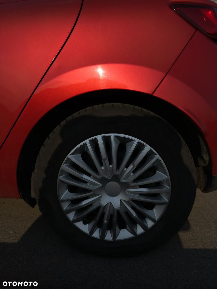 Renault Clio - 11