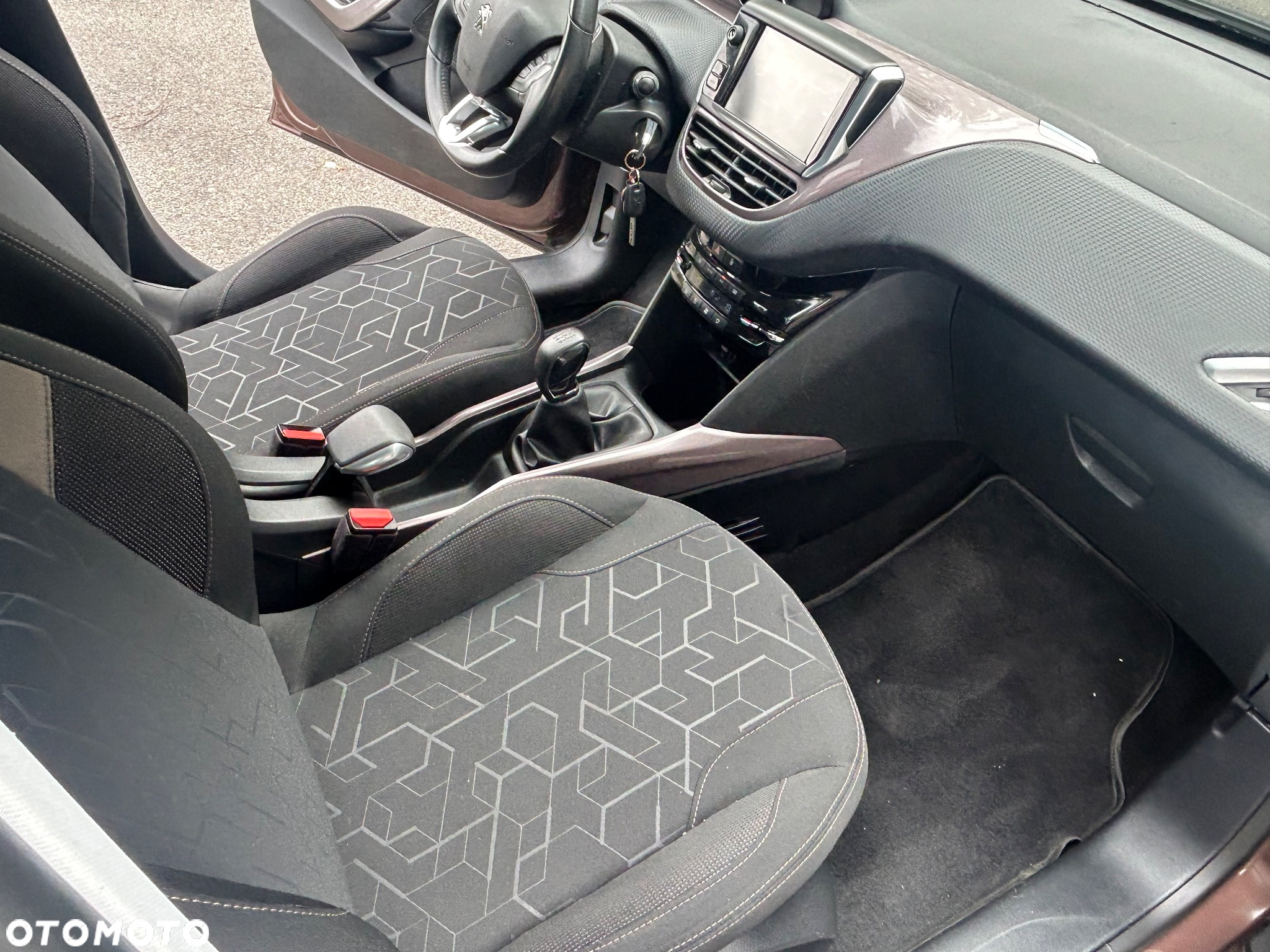 Peugeot 2008 1.6 VTi Allure - 20