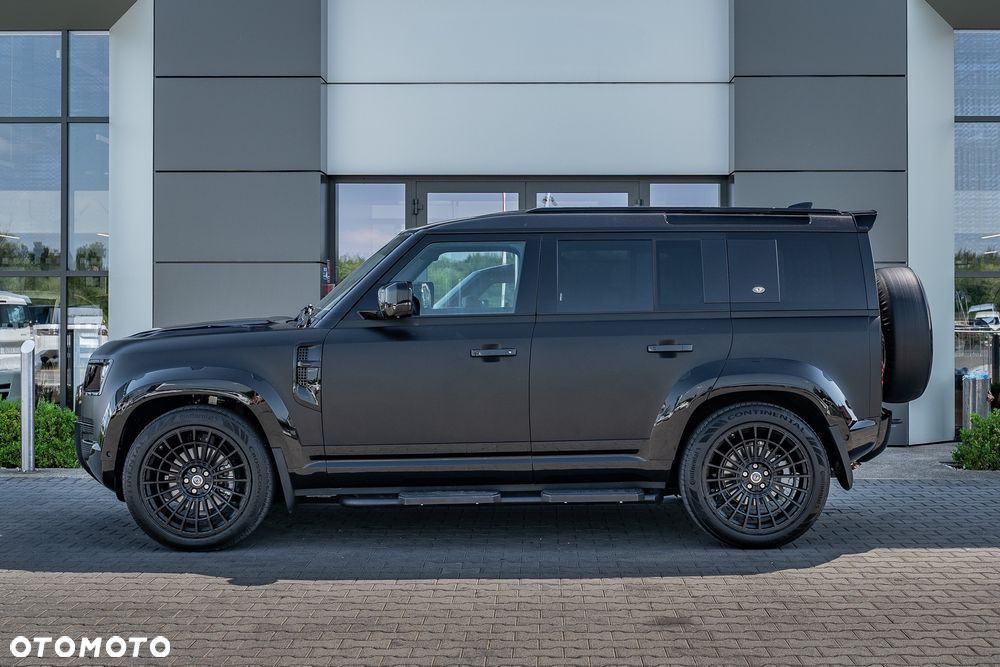 Land Rover Defender - 4
