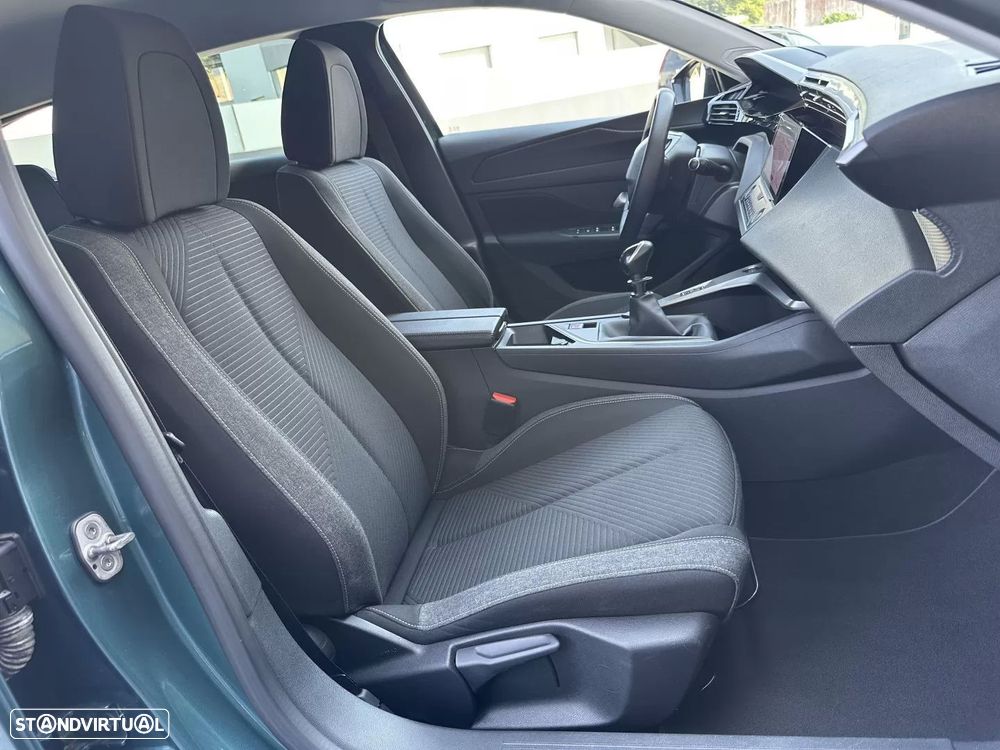 Peugeot 308 SW 1.2 PureTech Allure - 52