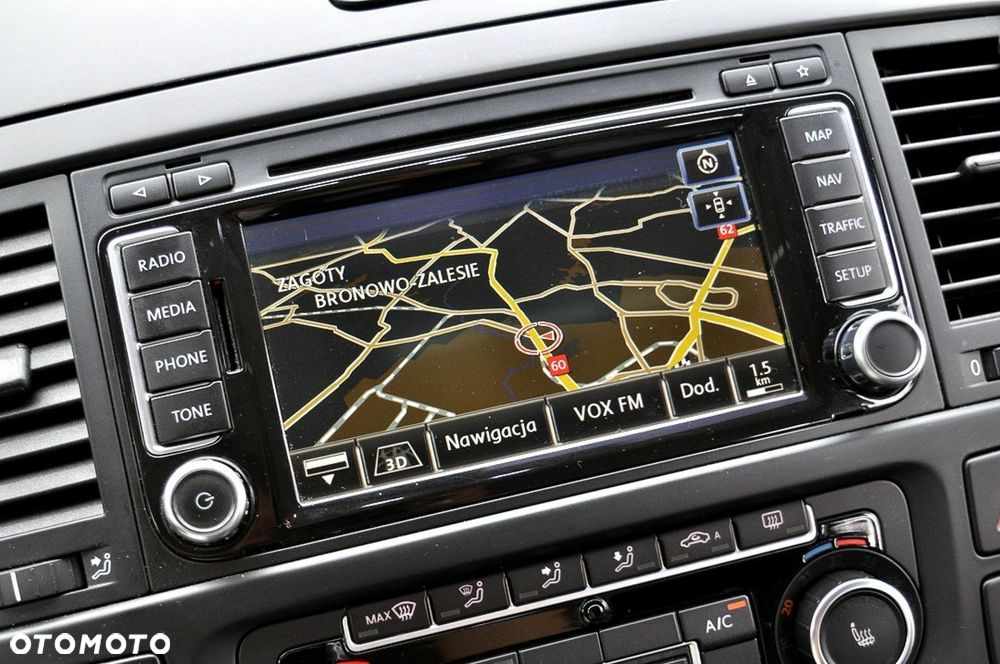 Volkswagen Multivan - 36