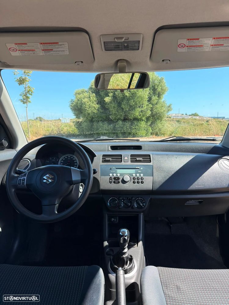 Suzuki Swift 1.3 DDiS GL - 8